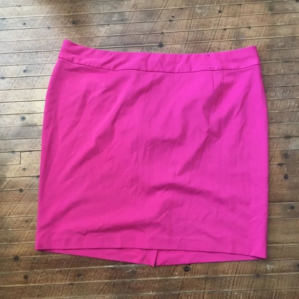 Lane Bryant pink knit pencil skirt